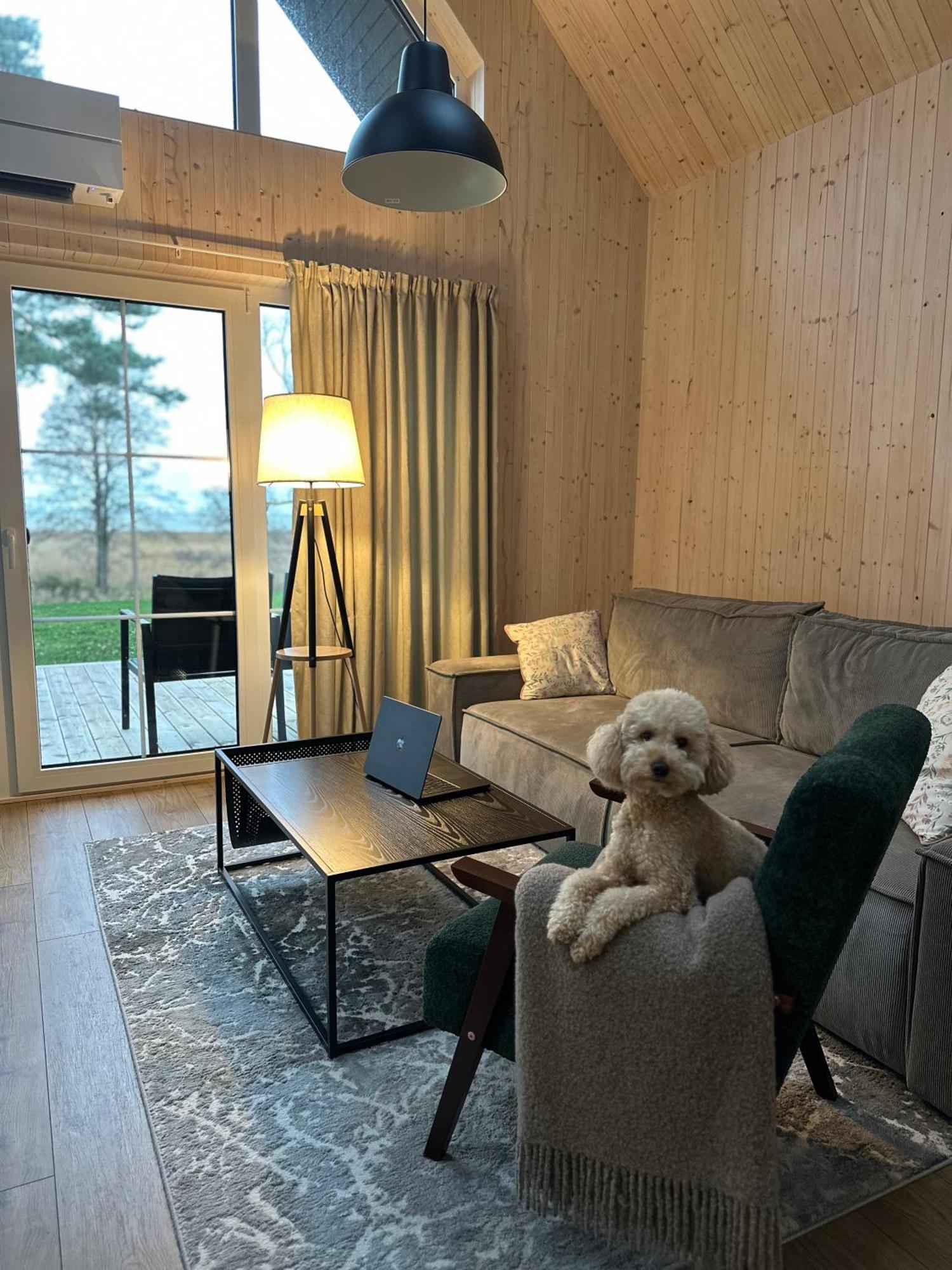 Storm Villas Sturmai Bagian luar foto
